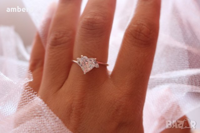 Уникално красив сребърен пръстен - модел R069