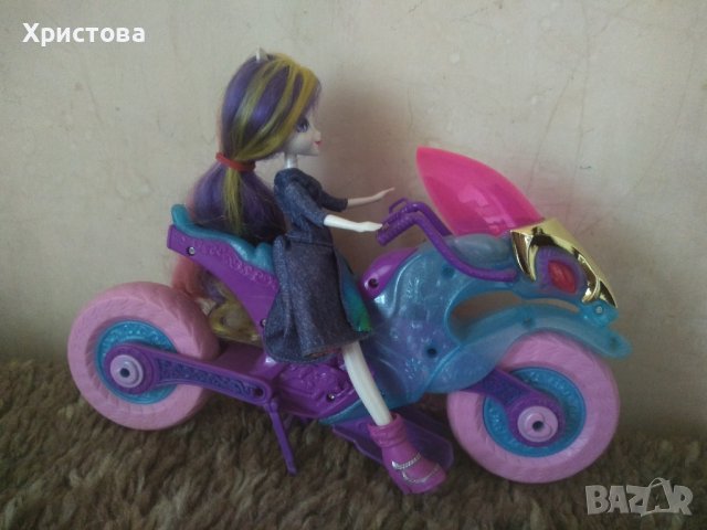 Кукла Му Little Pony Екуестрия и мотор на Hasbro, снимка 8 - Кукли - 43355810