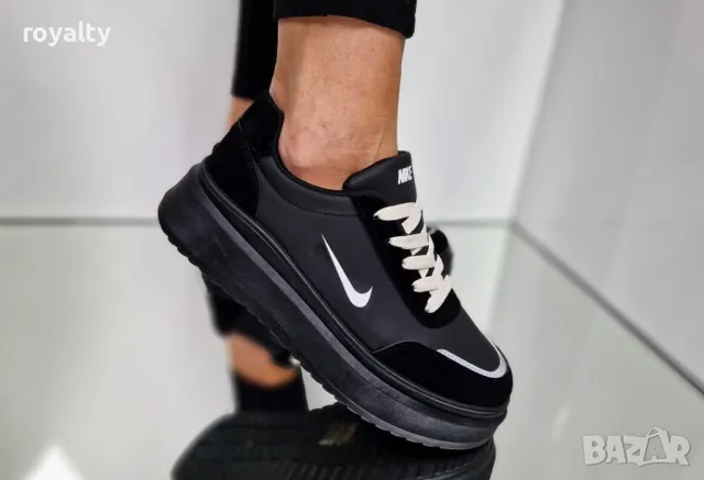 Nike дамски маратонки , снимка 2 - Маратонки - 49211594