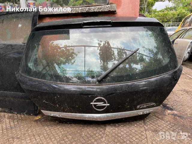 Продавам предни и задни врати за Opel Astra H, снимка 6 - Части - 40852415