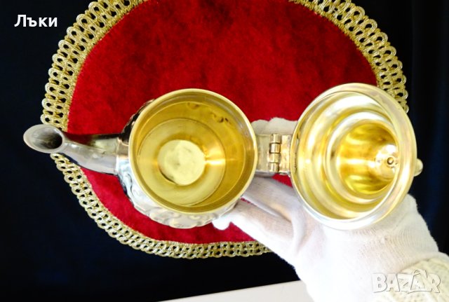 Арабски бронзов чайник за греяно вино,ракия,релеф. , снимка 2 - Антикварни и старинни предмети - 40590252