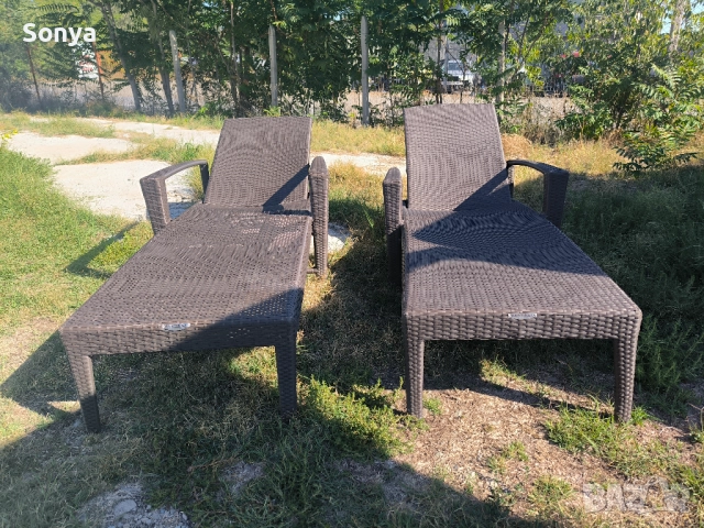 Мартинели два броя PVC ратанови шезлонги, снимка 2 - Градински мебели, декорация  - 51800874