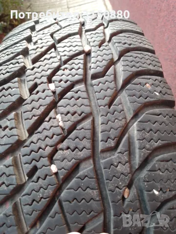 Зимни гуми 205/70/15 с железни джанти, снимка 8 - Гуми и джанти - 47952688