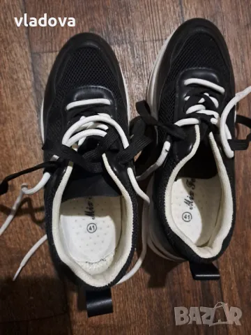Дамски маратонки 39,5 номер , снимка 3 - Маратонки - 48043349