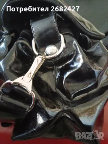 
PINKO Patent leather handbagДамска чанта от лачена кожа, снимка 10 - Чанти - 47649893