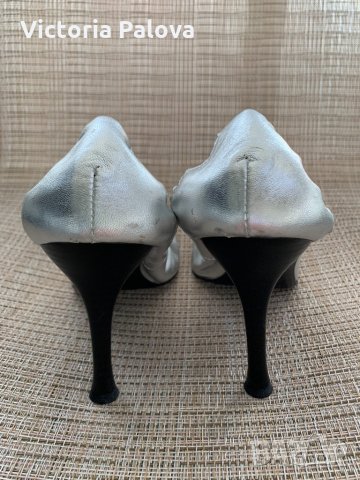 Уникални скъпи сребристи обувки CAFENOIR Италия, снимка 10 - Дамски обувки на ток - 33198245
