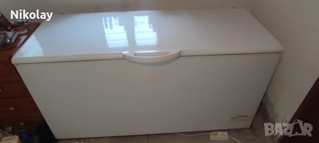 Продавам Фризер Зануси 