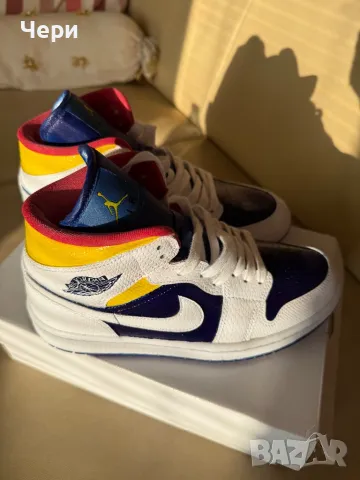 Custom Air Jordan 1 , снимка 2 - Маратонки - 49678822