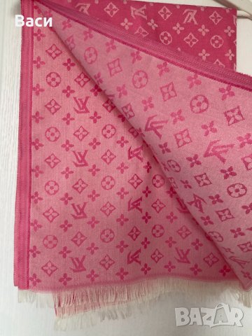 Louis Vuitton розов шал, снимка 3 - Шалове - 42959488