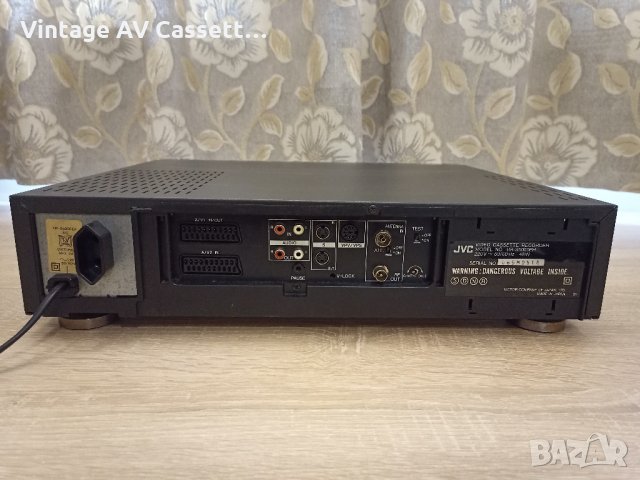 Продавам S-VHS Видеорекордер JVC HR-S5000EH, снимка 4 - Плейъри, домашно кино, прожектори - 32297953