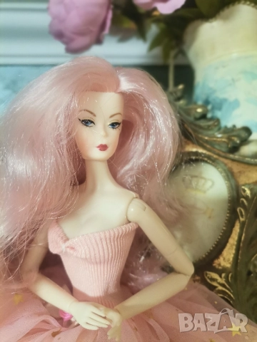 Кукла в ретро стил тип Barbie Silkstone