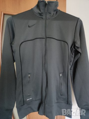 Nike  Dri-FIT, снимка 1 - Спортни дрехи, екипи - 35171254