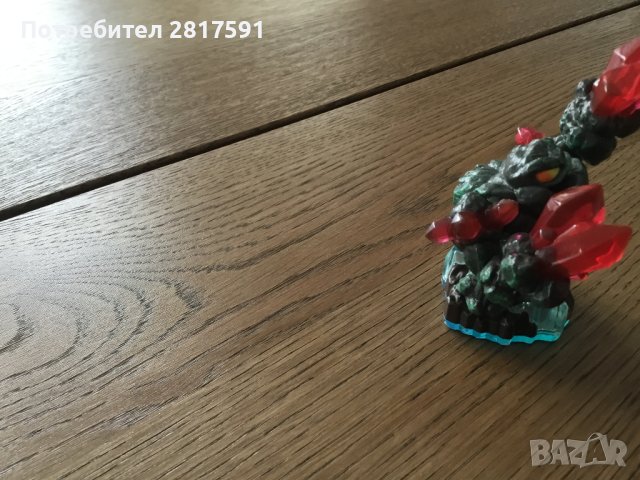 Скайландър Skylanders Figure - Hyper Beam Prism Break (Swap Force), снимка 7 - Колекции - 43227845