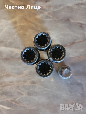 Секретни болтове за BMW оригинални, снимка 2 - Аксесоари и консумативи - 51491658