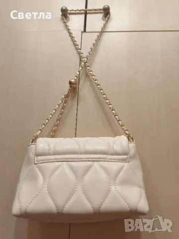 Елегантна малка дамска чанта с регулируема дължина на дръжката., снимка 2 - Чанти - 50098015