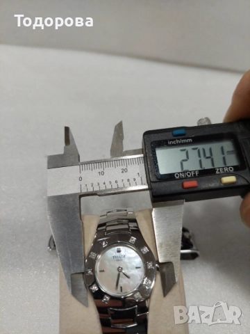 Дамски часовник Tissot с 10 диаманта и седефен циферблат,машина кварц, снимка 15 - Дамски - 52807085