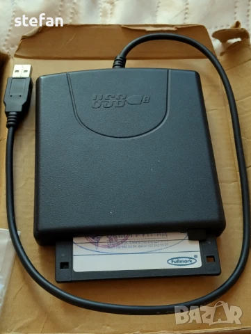 USB УСТРОЙСТВО ЗА ПОЛЗВАНЕ НА ДИСКЕТИ N533, снимка 2 - Кабели и адаптери - 48918306