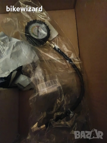 Манометър за гуми – дължина на тръбата 38 см НОВИ, снимка 6 - Други инструменти - 53169440