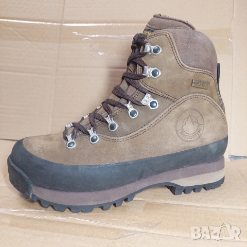 LA SPORTIVA GORE-TEX номер 38 1/2 туристически водоустойчиви обувки , снимка 15 - Други - 48045195