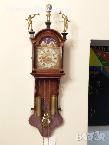 Антикварен холандски стенен-Фрезийски часовник,