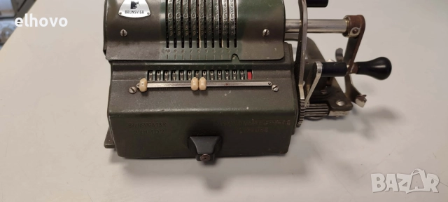 Стара сметачна машина Brunsviga, снимка 8 - Антикварни и старинни предмети - 52549487