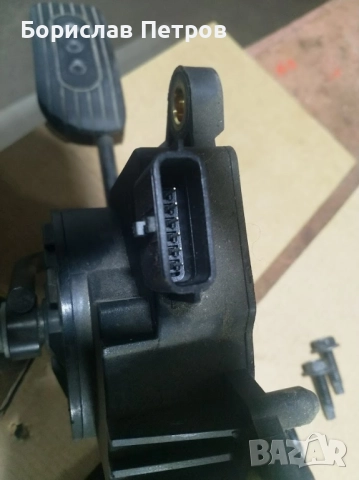 Продавам педал газ Нисан, снимка 8 - Части - 52942029