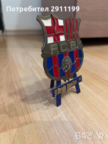 Емблема pin F.C.Barcelona, снимка 3 - Фен артикули - 39616402