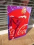Метална табела Кока Кола Coca Cola червен панталон пуловер рекламна безалкохолна напитка, снимка 2