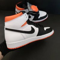 Nike Air Jordan 1 High Electro Orange Размер 42 Номер Нови Оригинални Обувки Кецове Мъжки Дамски Бял, снимка 4 - Кецове - 38584748