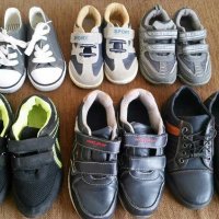 Детски обувки, номер 26 и номер 32- 5 лв/бр, снимка 1 - Детски обувки - 38636771