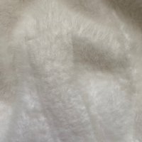 Пухкава бяла жилетка с цип, размер S/M, снимка 4 - Жилетки - 43079908