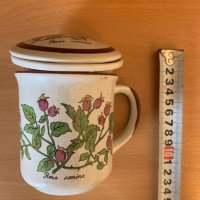 Керамична чаша за чай филтър и капаче-Rosa canina, снимка 5 - Антикварни и старинни предмети - 39985470