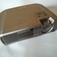 Мултимедиен проектор за домашно кино EPSON, снимка 1 - Плейъри, домашно кино, прожектори - 36688277