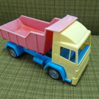 № 3871 стара пластмасова играчка - камион  - размер 26 / 10 / 13 см   - соц.период , снимка 2 - Други ценни предмети - 27706700