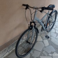 Градски велосипед B Twin-5. 27,5, снимка 11 - Велосипеди - 43413390