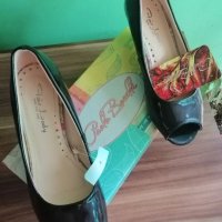 Черни лачени обувки Паоло Ботичели , снимка 2 - Дамски елегантни обувки - 28712643