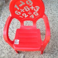 Пластмасово столче, снимка 1 - Столчета за хранене - 35315817