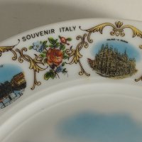 Декоративна порцеланова чиния за закачване на стена-Италия, снимка 4 - Други ценни предмети - 40376874