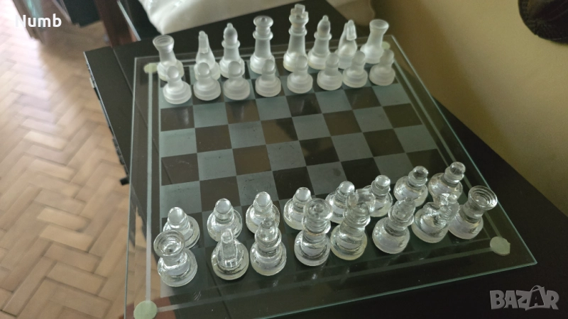 Шах - стъклени фигури. Нов, снимка 1