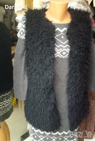 Черен рошав елек , снимка 1