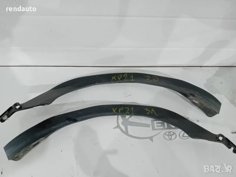Лайсни задни вежди toyota yaris cross 1.5 hybrid 2019-2024, снимка 1