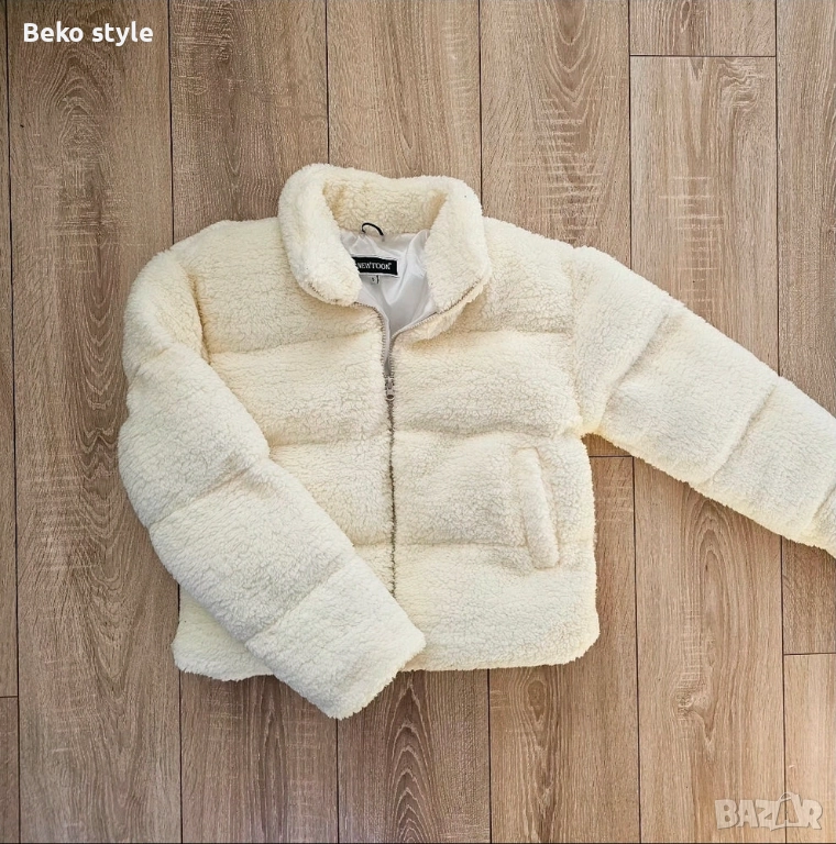 Дамско късо яке , снимка 1