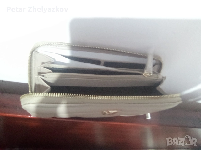 Оригинален дамски портфейл BOSS., снимка 5 - Чанти - 52879891