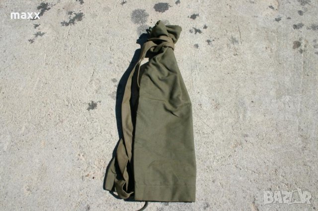 Оригинална зелена войнишка мешка модел от 70-те години , нова