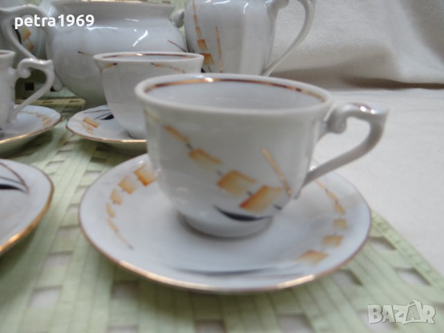 Порцеланов сервиз за кафе на "Изида", снимка 8 - Сервизи - 44113015