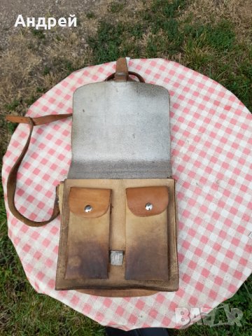 Стара кожена чанта #8, снимка 4 - Антикварни и старинни предмети - 33324275