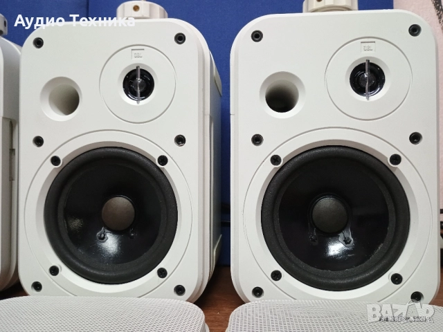 JBL CONTROL ONE PRO. 4 броя с оригинални стойки. Голям звук от малки тонколони. Изпращам видео. , снимка 5 - Тонколони - 52475767