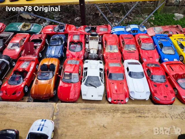 МЕТАЛНИ КОЛИ  1:18, снимка 3 - Колекции - 49519269