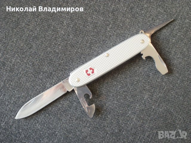 Швейцарско ножче нож victorinox войнишко military, снимка 5 - Ножове - 44015029