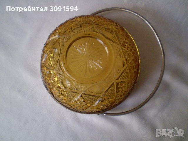 Винтидж Кристална бонбониера Арт деко метал оригинално стъкло цвят карамел, снимка 5 - Други ценни предмети - 38457517